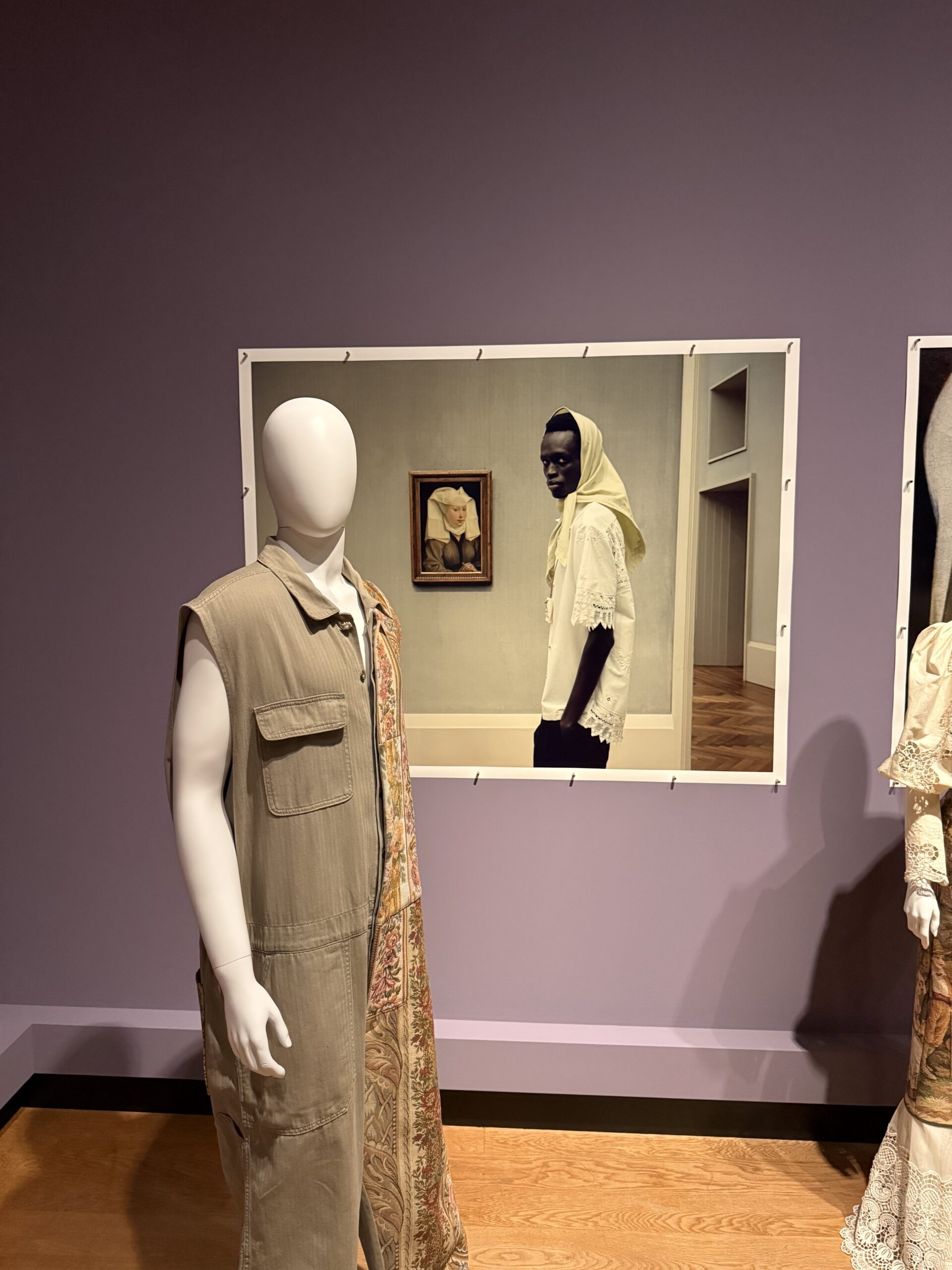 Gallery Looks – Modeinszenierungen in der Gemäldegalerie Berlin, Fine Art Prints von recom art care